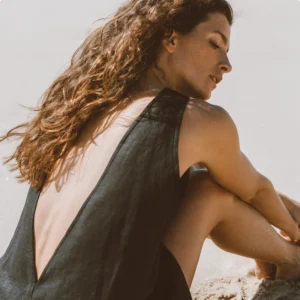 Alternative view of AMBER - Dress